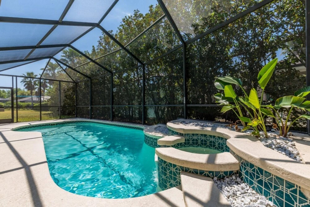 Sunset Lakes 3 bed - photo 15