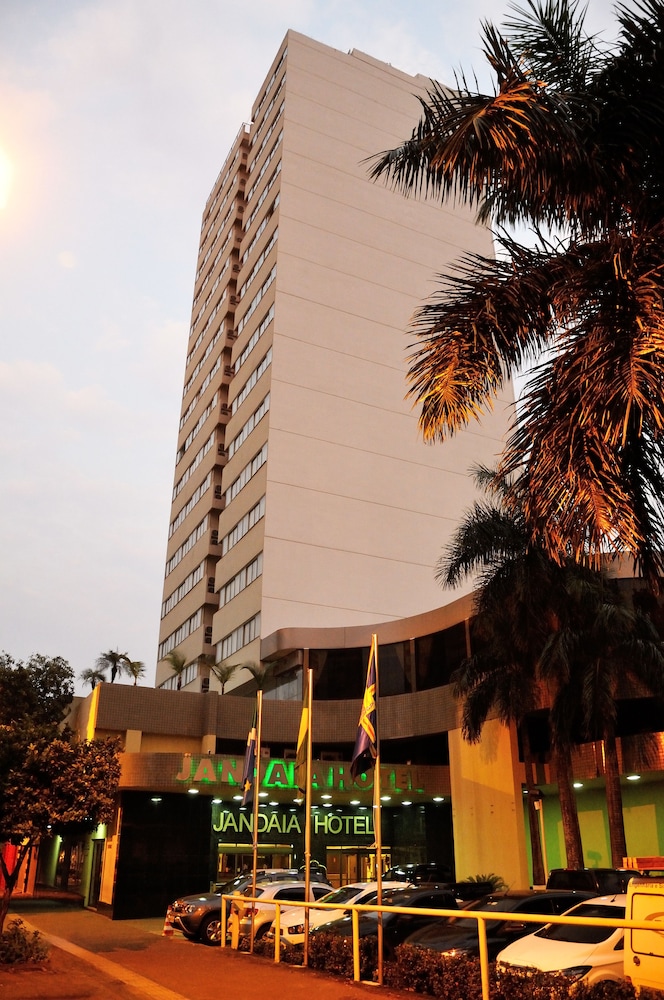 Jandaia Hotel Campo Grande — 4-Star Luxury Hotel in Campo Grande, Brasil