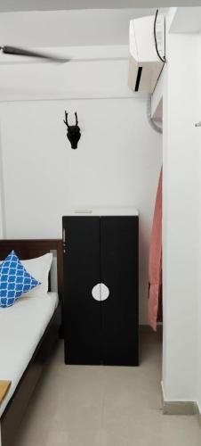 1BR Apartment in Lower Parel