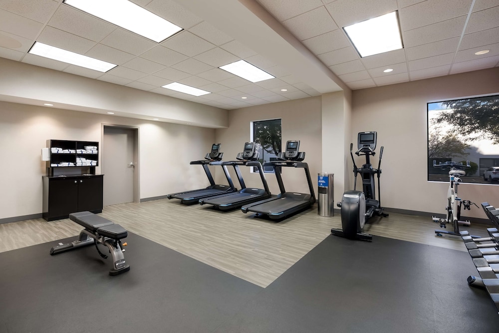 Hampton Inn McHenry - photo 34