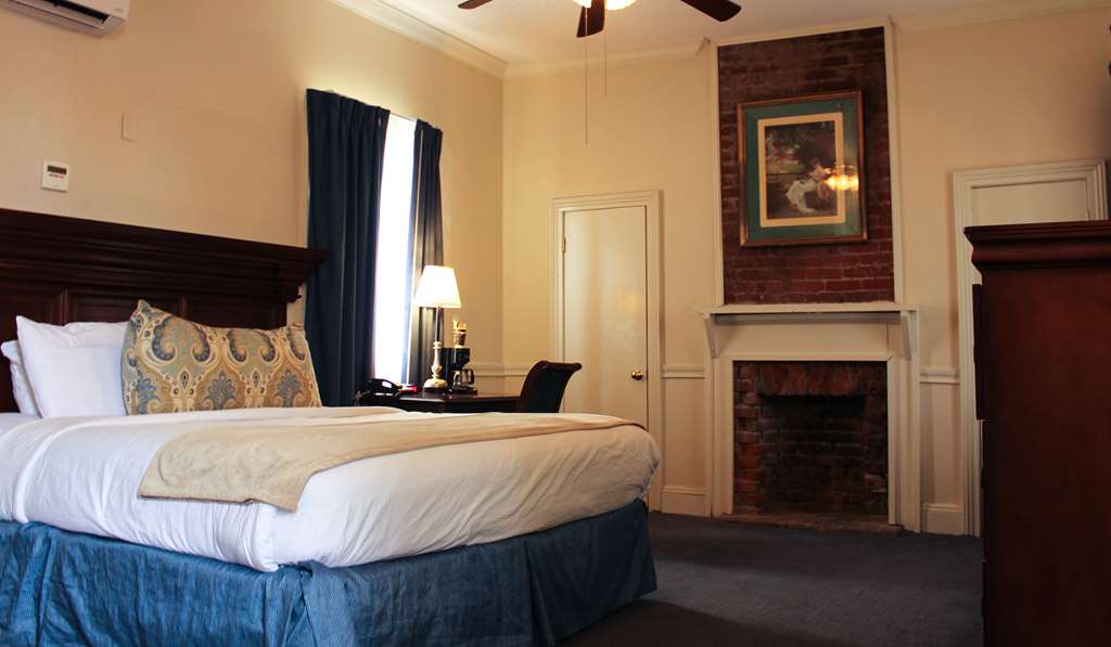 Hotel St. Pierre a French Quarter Inns Hotel - photo 8