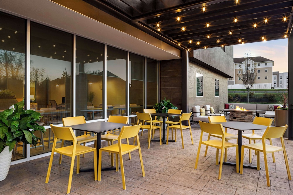Home2 Suites by Hilton York - photo 35