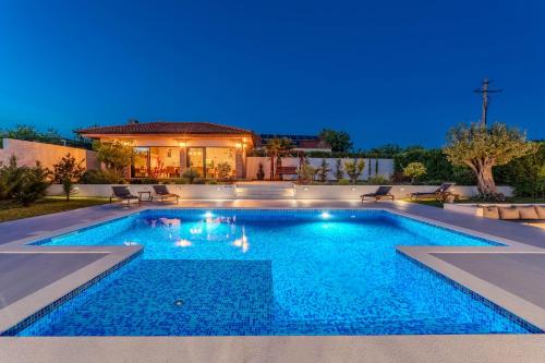 Villa Oasis — 4-Star Luxury Hotel in Zadar, Croatia