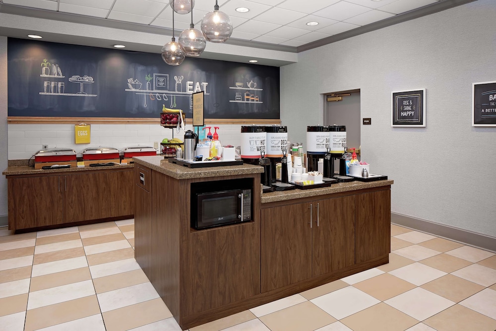 Hampton Inn Louisville Downtown - photo 27