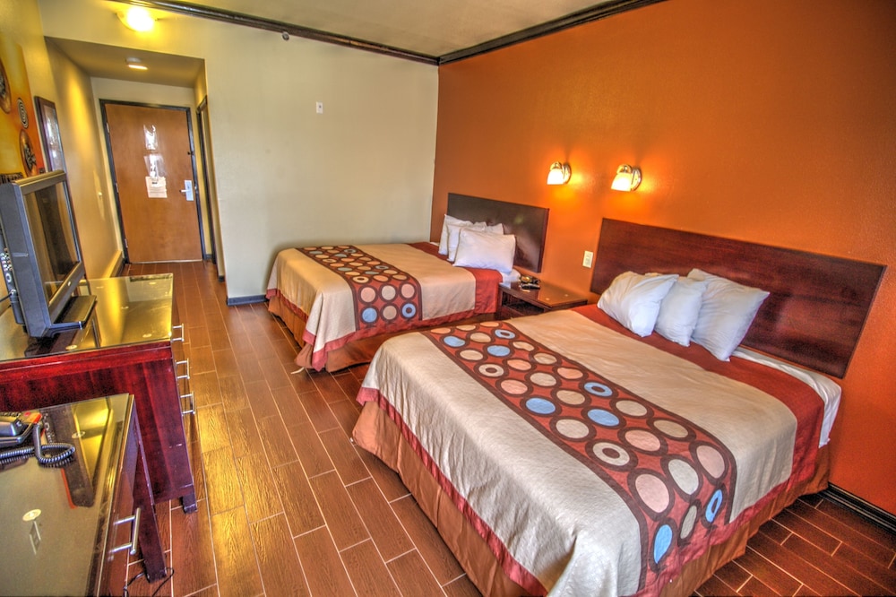 Blue Bay Inn & Suites - photo 47