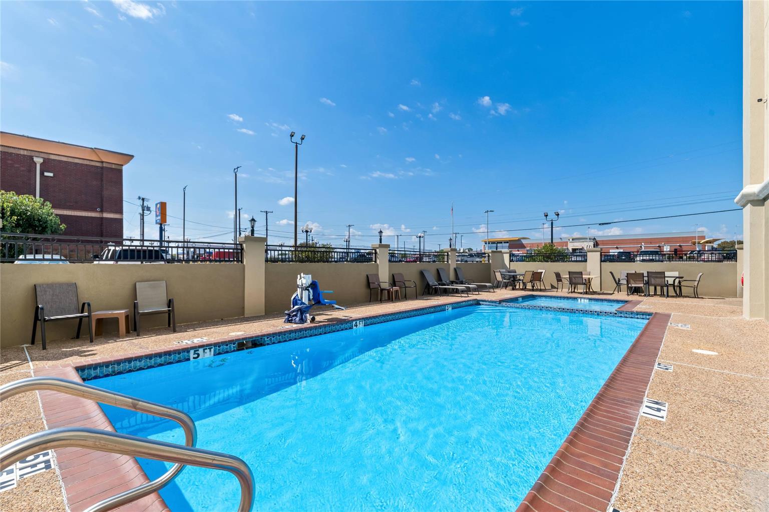 Comfort Inn Corsicana East - photo 48