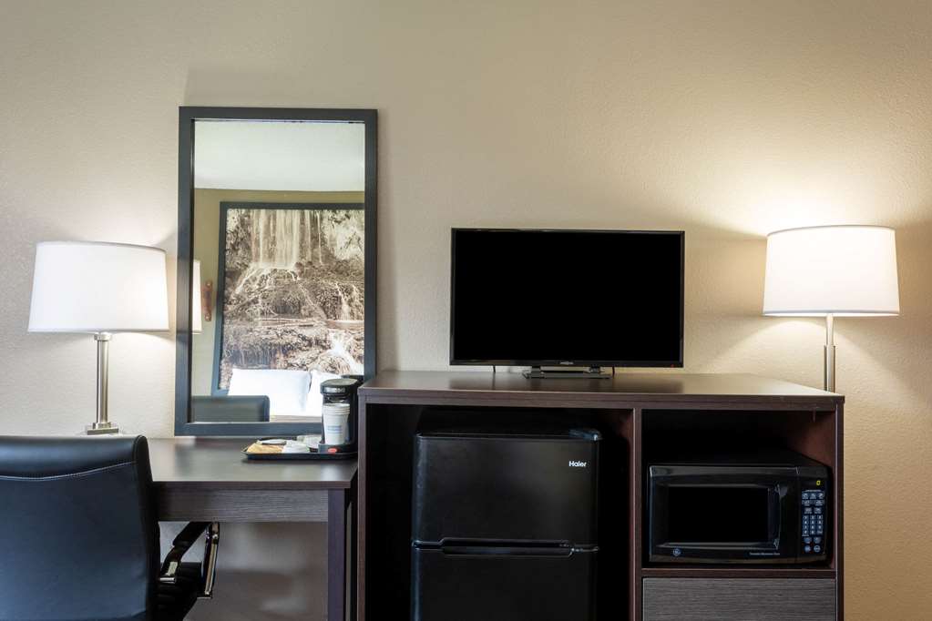 Super 8 by Wyndham Abingdon VA - photo 24