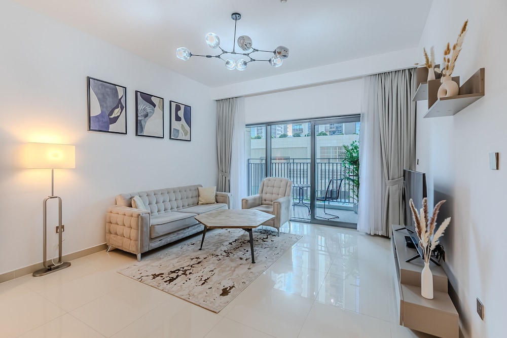 New I Modern I 1Bdr I 17 Icon Bay Tower 2 — 4-Star Luxury Hotel in Dubai, United Arab Emirates