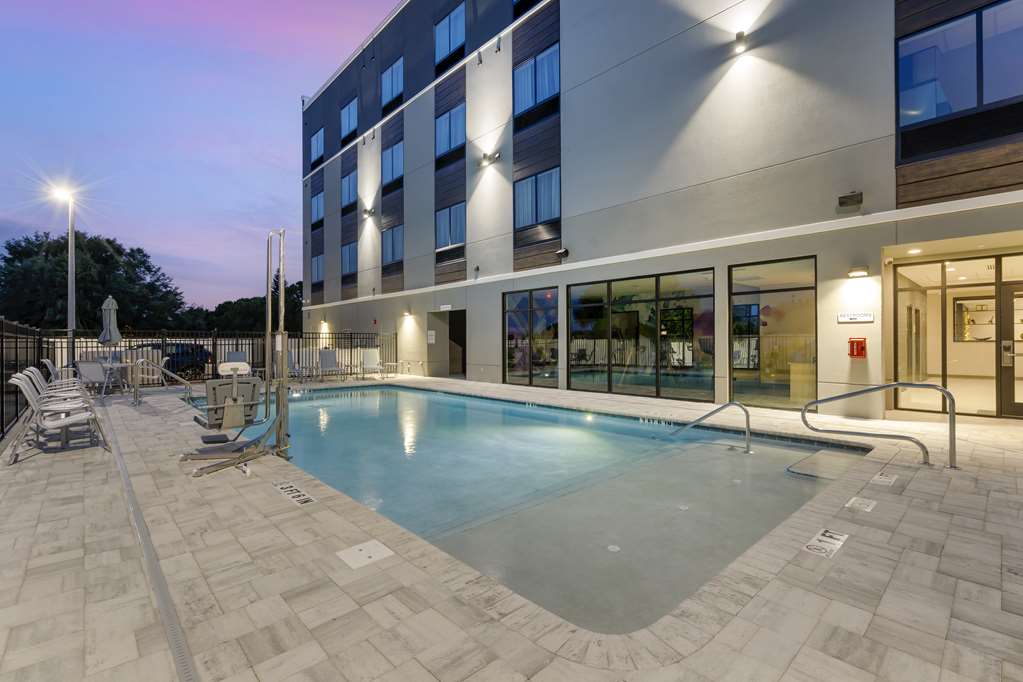 Best Western Plus Winter Haven Inn Suites - photo 6