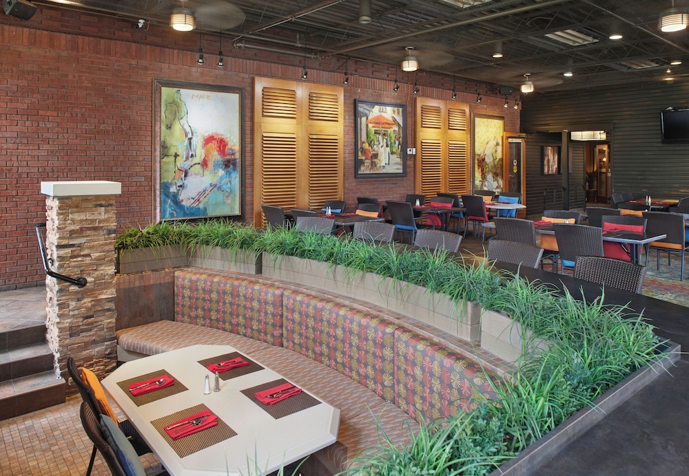 DoubleTree by Hilton Akron Fairlawn - photo 51