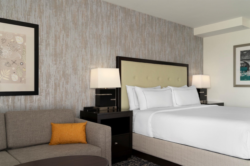 DoubleTree by Hilton Richmond Midlothian - photo 16