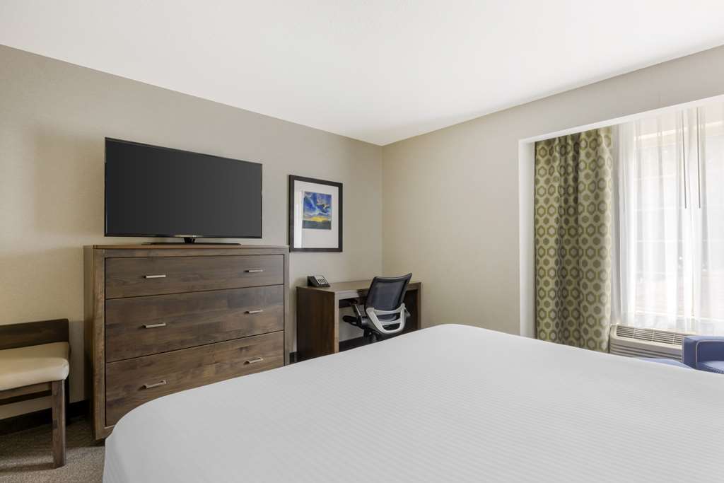 Best Western Plus Northwind Inn & Suites - photo 10