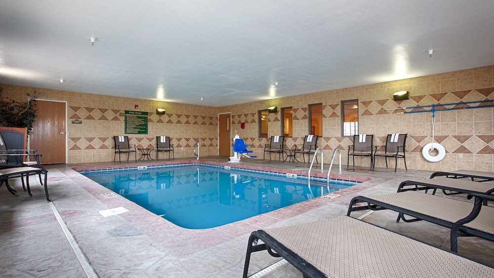 Best Western J. C. Inn - photo 10