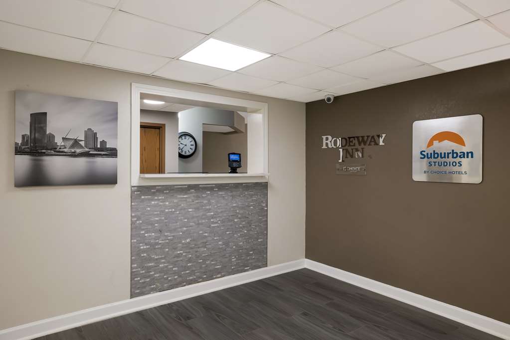 Suburban Studios Milwaukee Airport - photo 7