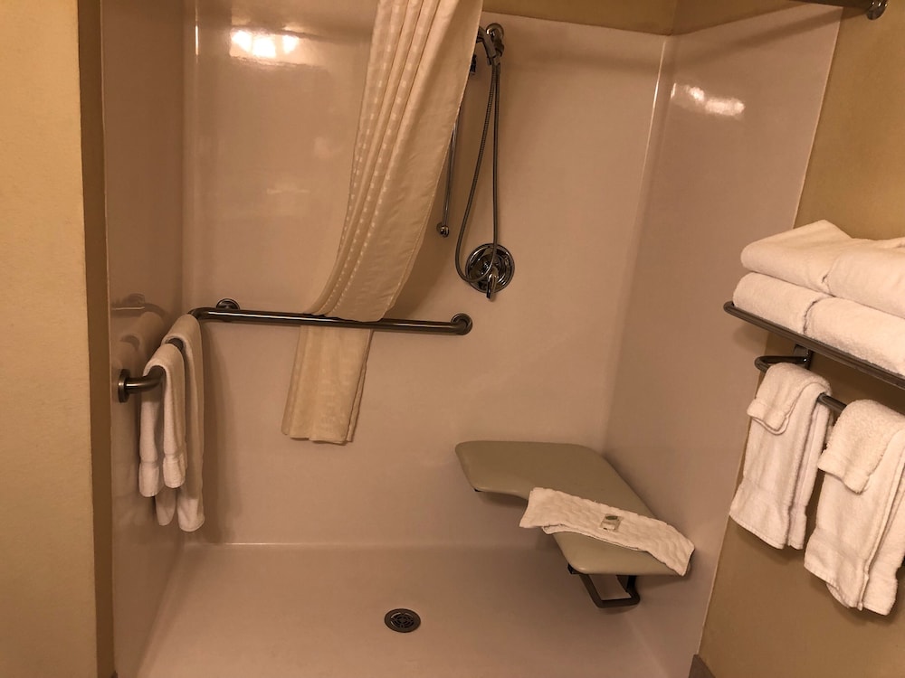 Comfort Inn & Suites Marquette Prairie du Chien - photo 19