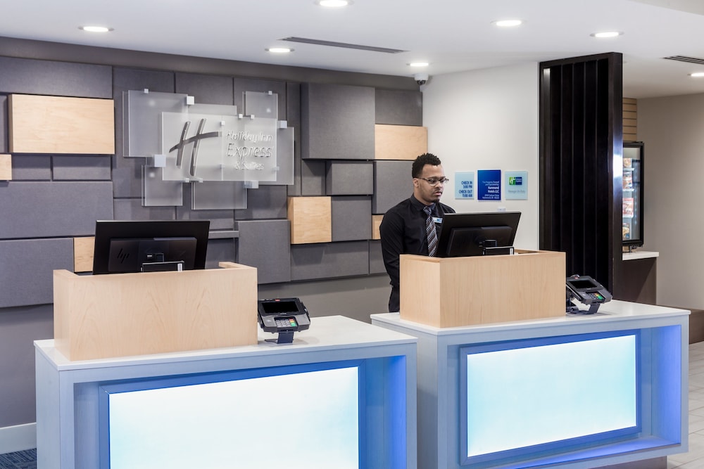 Holiday Inn Express & Suites Hammond by IHG - photo 49