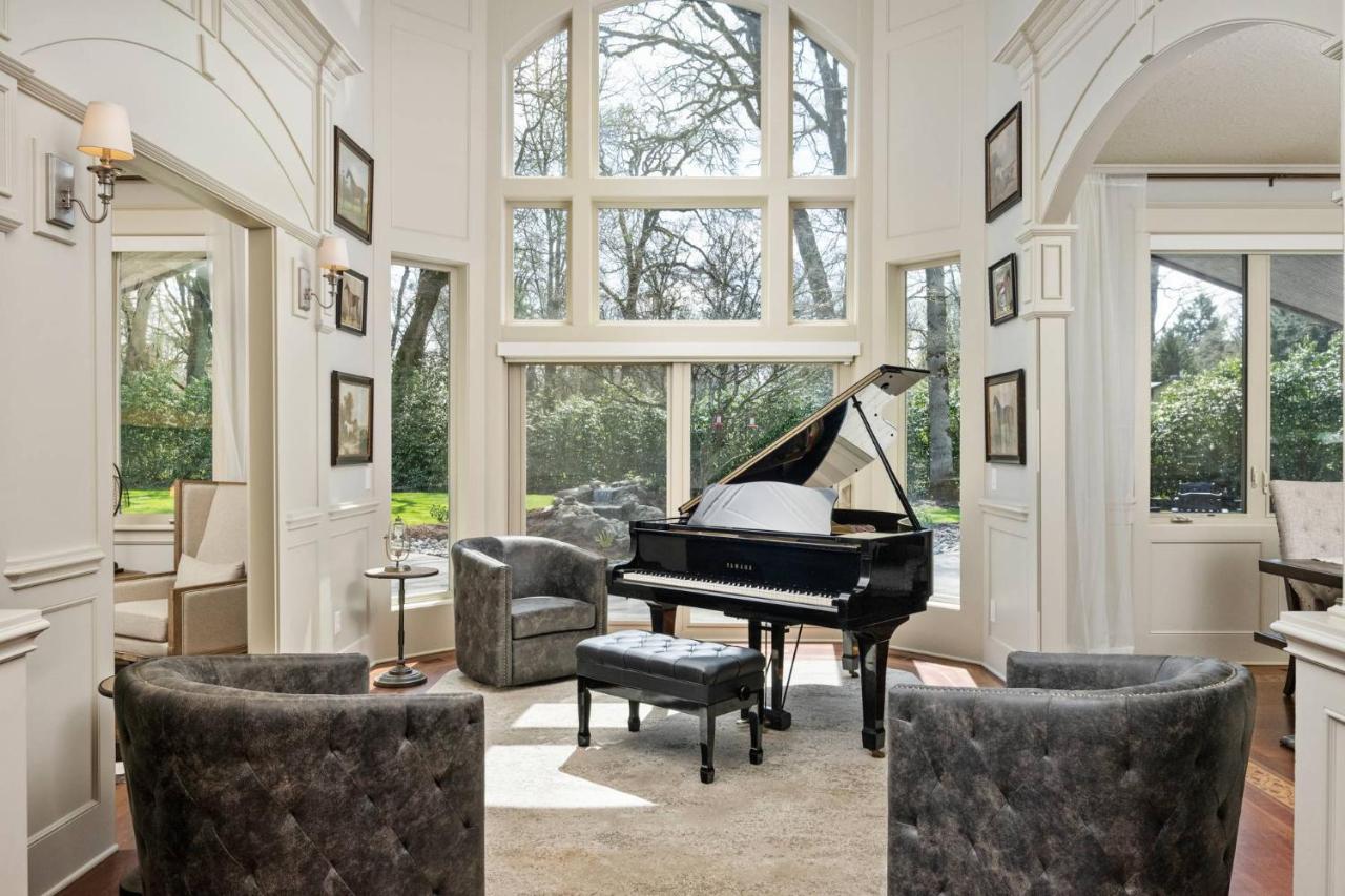 Punkin Manor in Newberg, United States