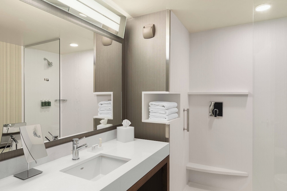 Courtyard By Marriott Seattle Northgate - photo 19
