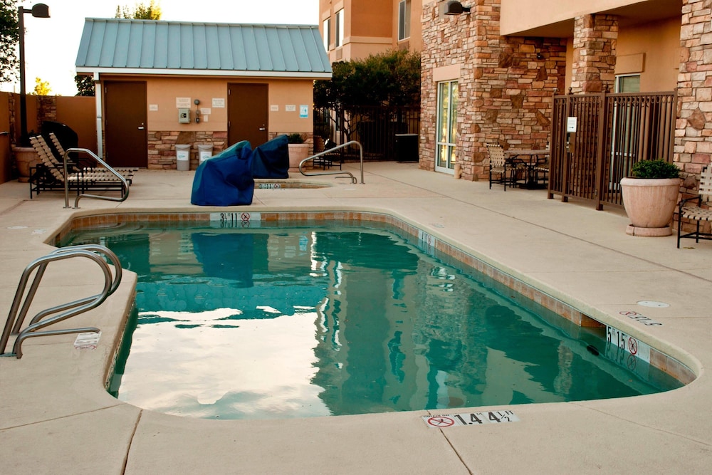 Fairfield by Marriott Inn & Suites Roswell - photo 23