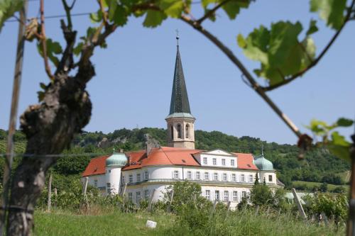 Schloss Gumpoldskirchen — hotel in Gumpoldskirchen
