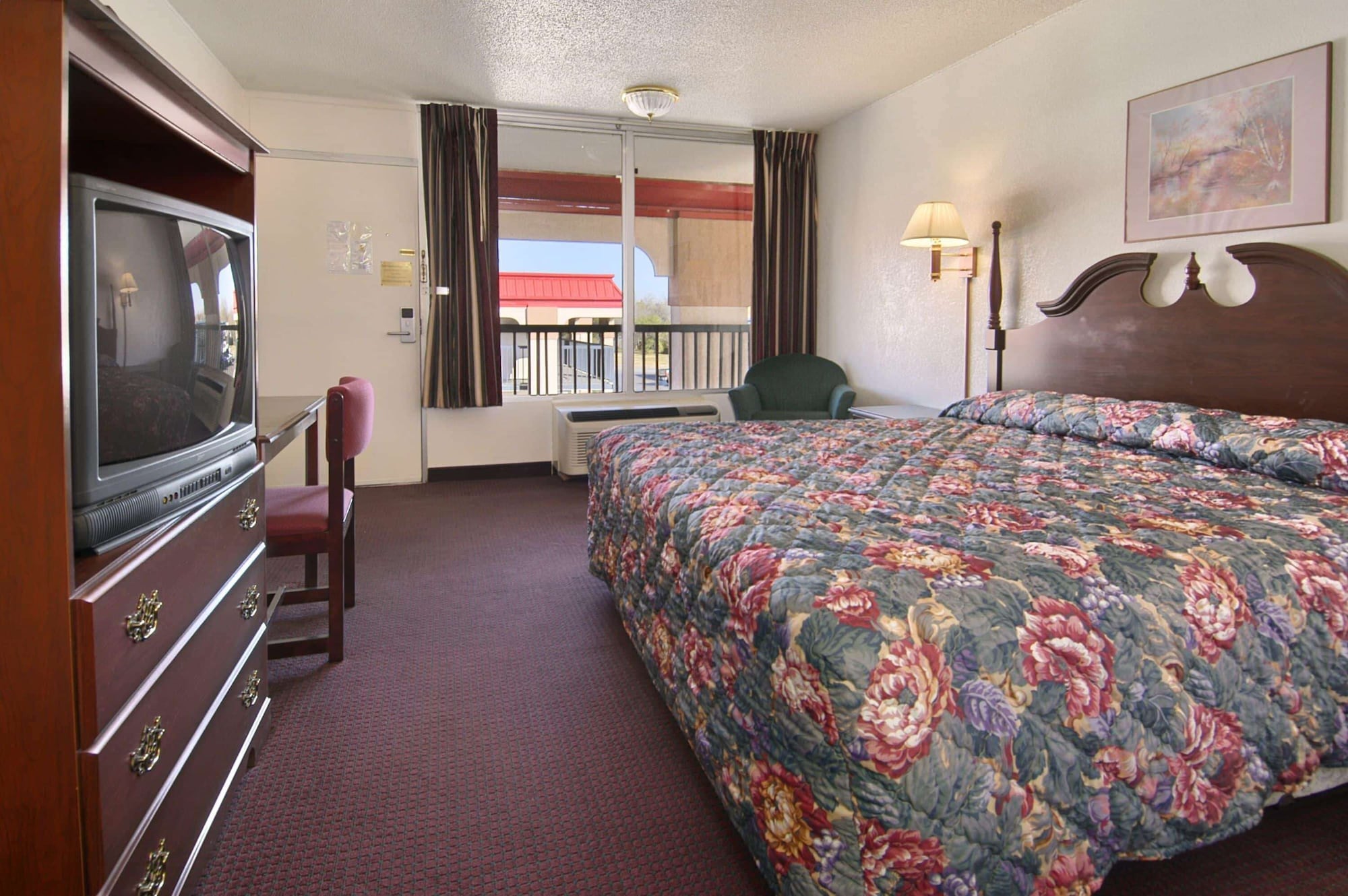 Super 8 by Wyndham Oklahoma Fairgrounds - photo 15