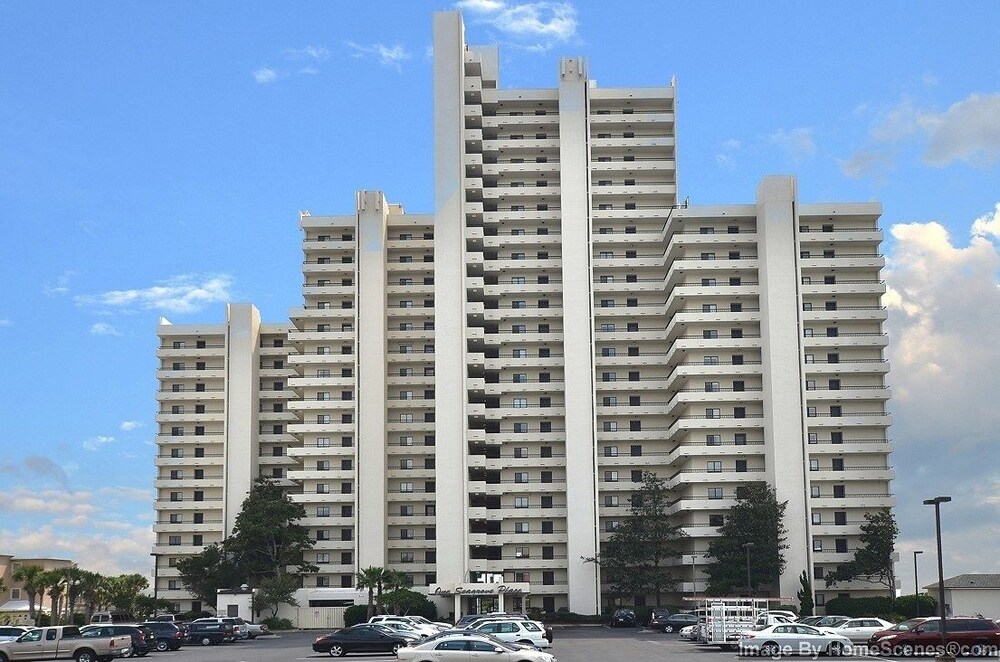 One Seagrove Place Unit #207 2 Br Home — 4-Star Luxury Hotel in Seaside, United States