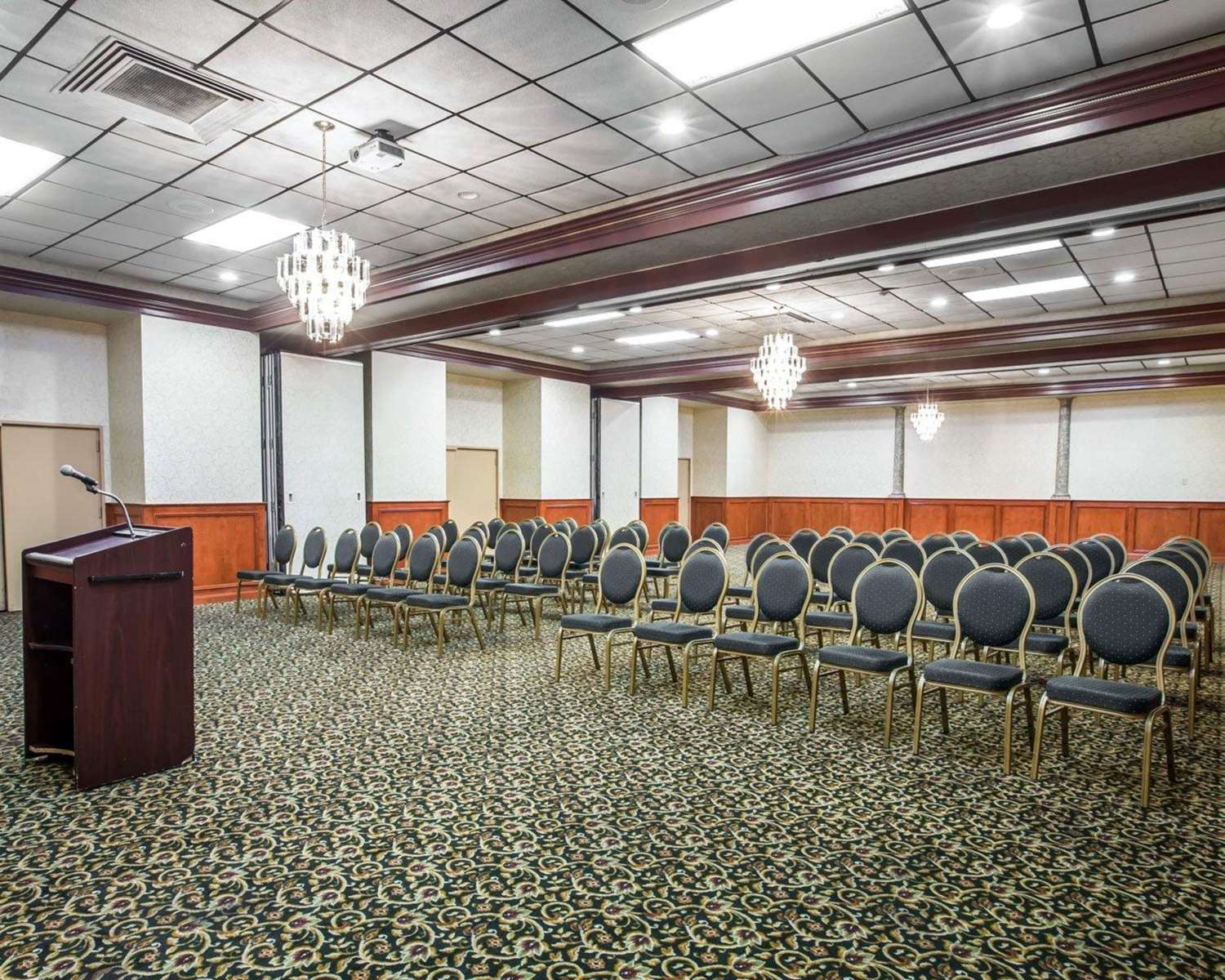 Quality Inn and Suites Kingston - photo 31