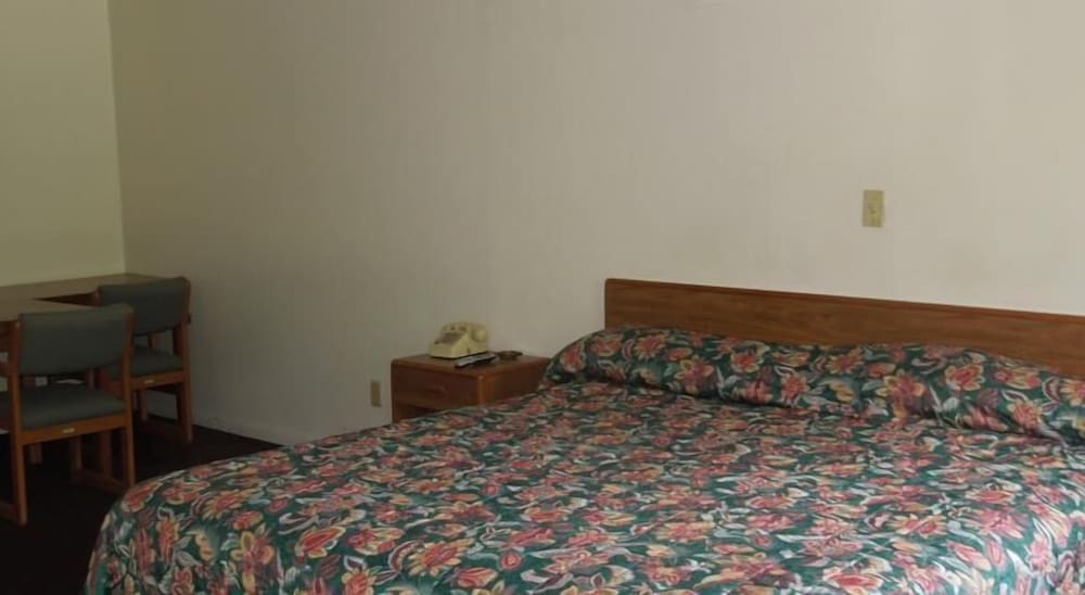 Lee's Motel - photo 6