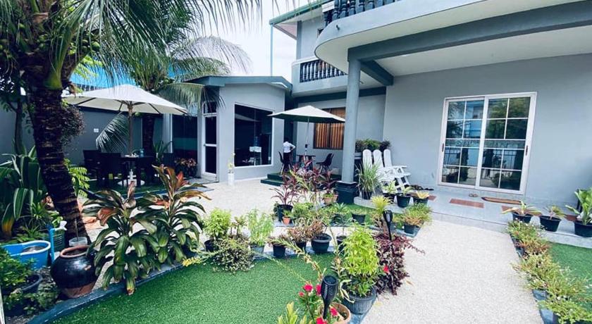 Ekefaru Inn — Viligili — photo 2
