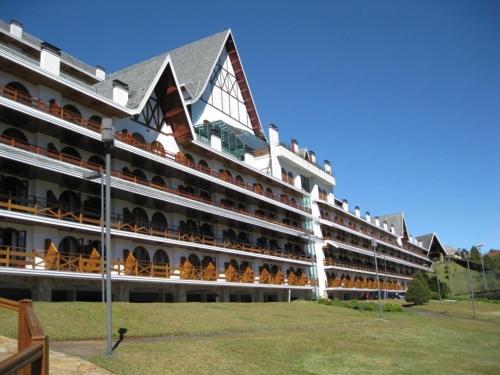 Lindo Apartamento Duplex com Vista para Montanha — 4-Star Luxury Hotel in Campos Do Jordao, Brasil