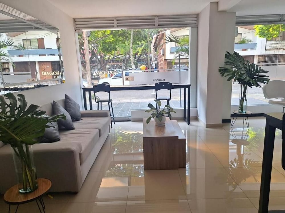 Basic Hotel Chipichape by Hoteles MS in Cali, Colombia