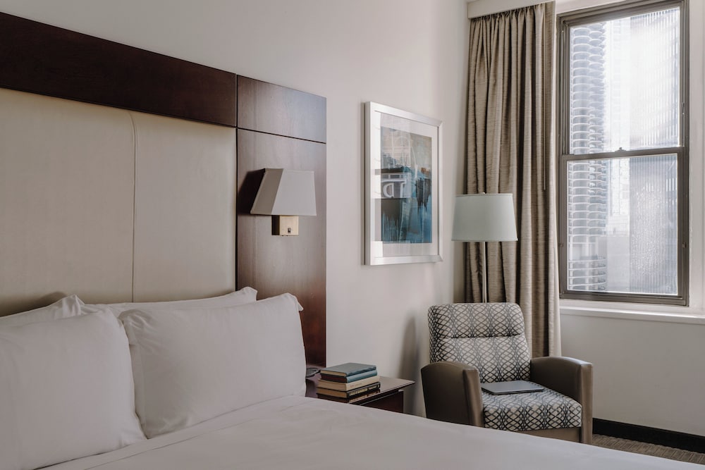 River Hotel - photo 24