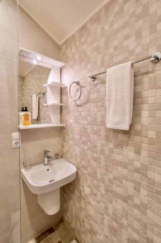 GVC 3 room 412 New Gudauri