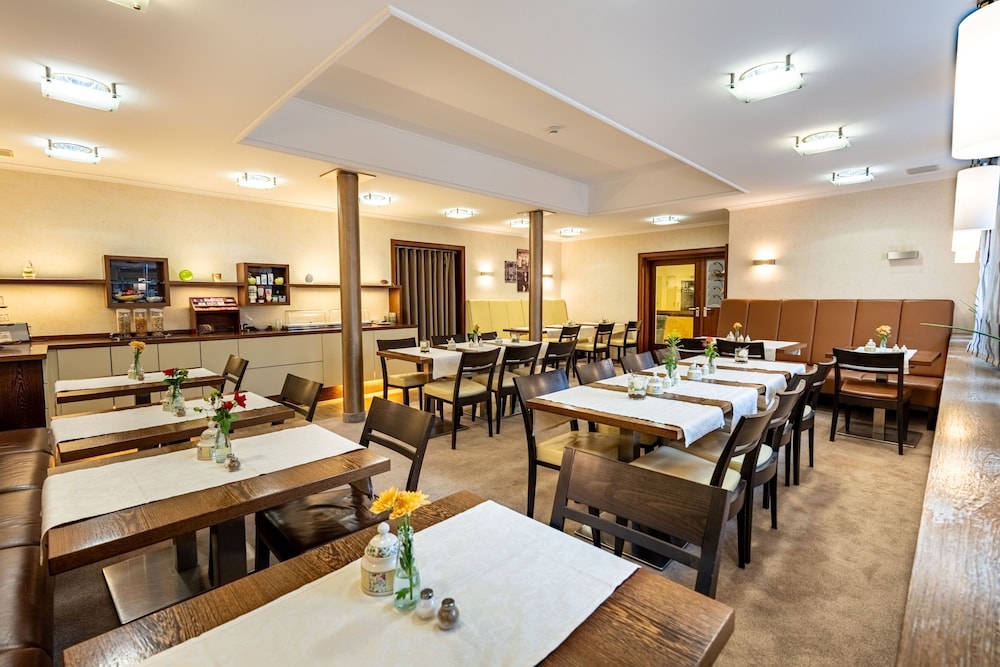 Hotel Karl in Offenbach, Germany