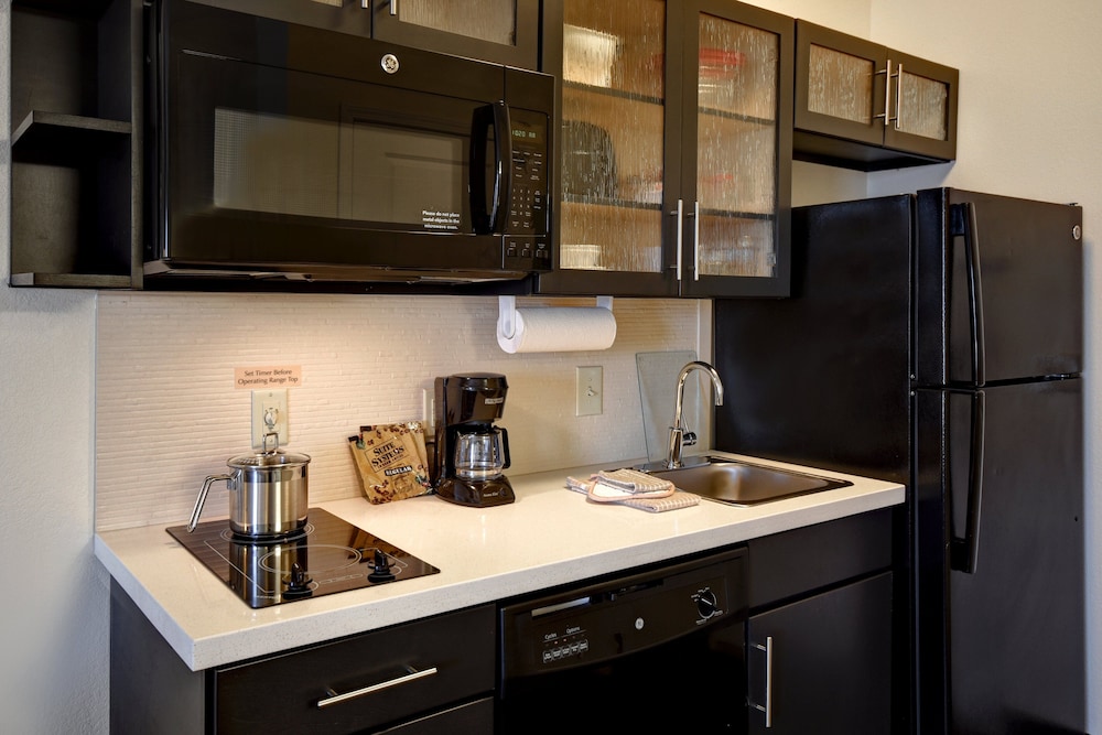 Candlewood Suites St. Clairsville by IHG - photo 14