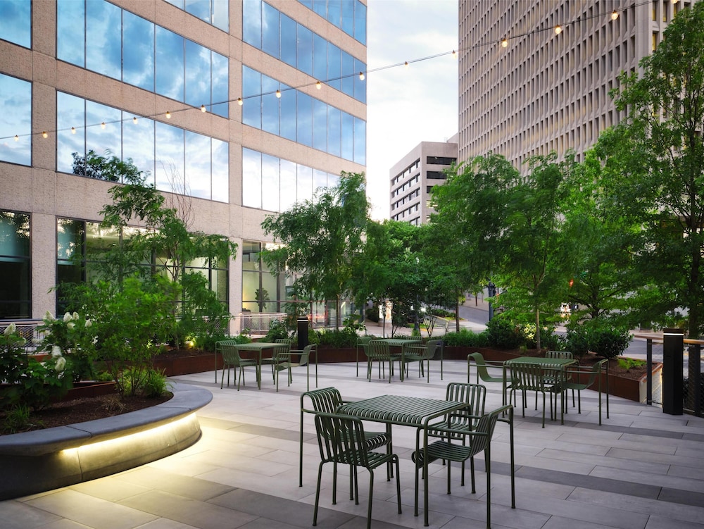 DoubleTree by Hilton Hotel Nashville Downtown - photo 72