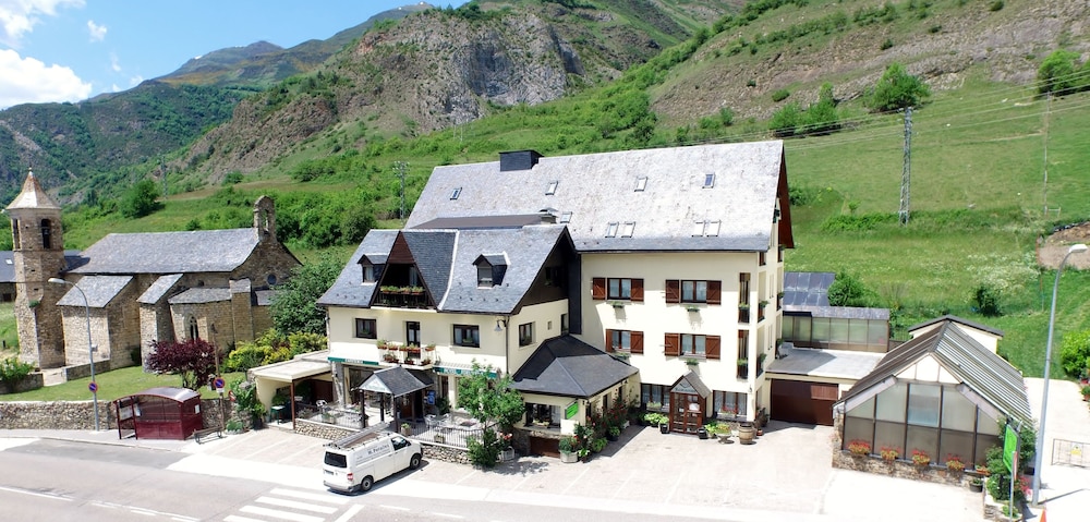 Hotel Edelweiss — hotel in Vielha