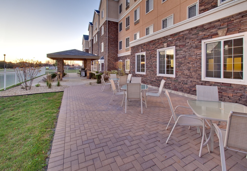 Staybridge Suites Rockford by IHG - photo 33