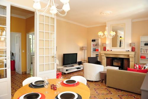 Appartement Les Hortensias — 4-Star Luxury Hotel in Avignon, France