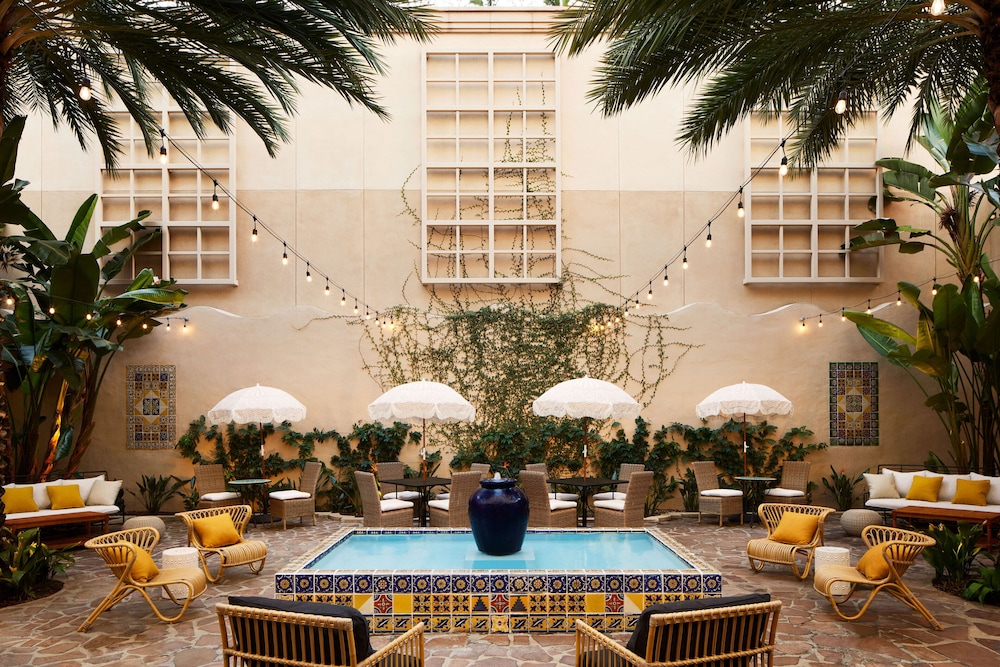Pasadena Hotel & Pool - photo 47