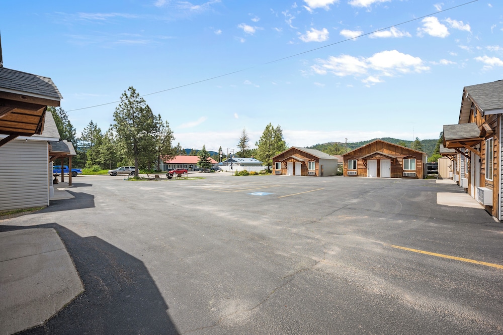 Moose Inn - photo 2
