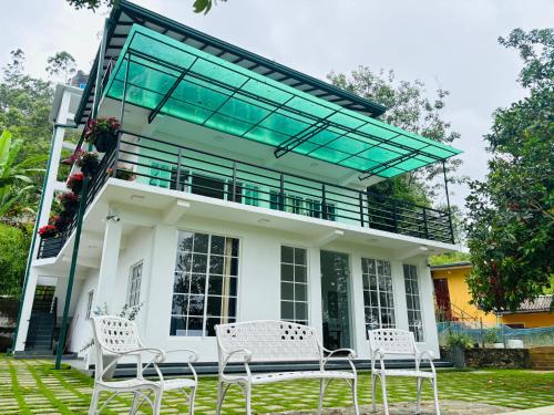 The Mystic in Talawakele, Sri Lanka