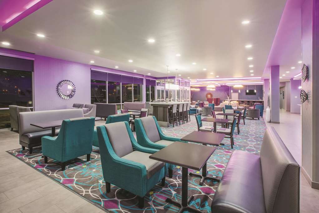 La Quinta Inn & Suites by Wyndham Lubbock South - photo 57
