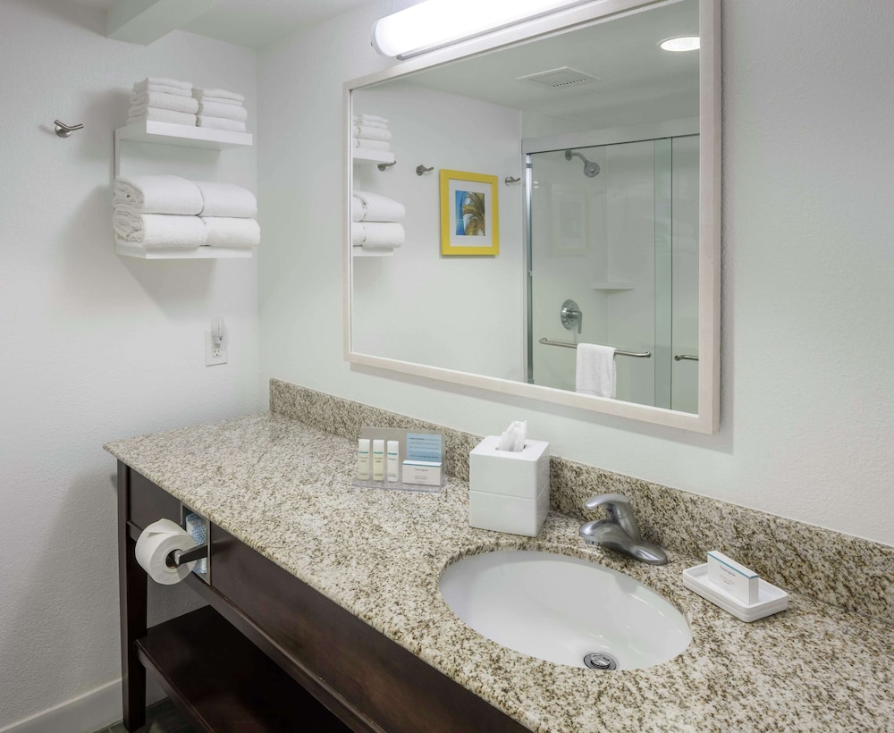 Hampton Inn & Suites Miami Doral Dolphin Mall - photo 30