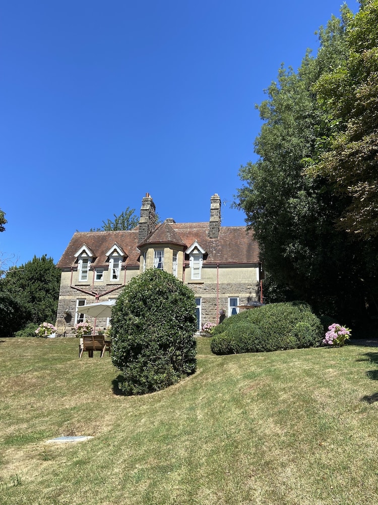 The Parsonage - carbon neutral hotel in Axbridge