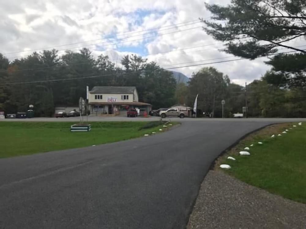 Catskill Motor Court Motel - photo 21