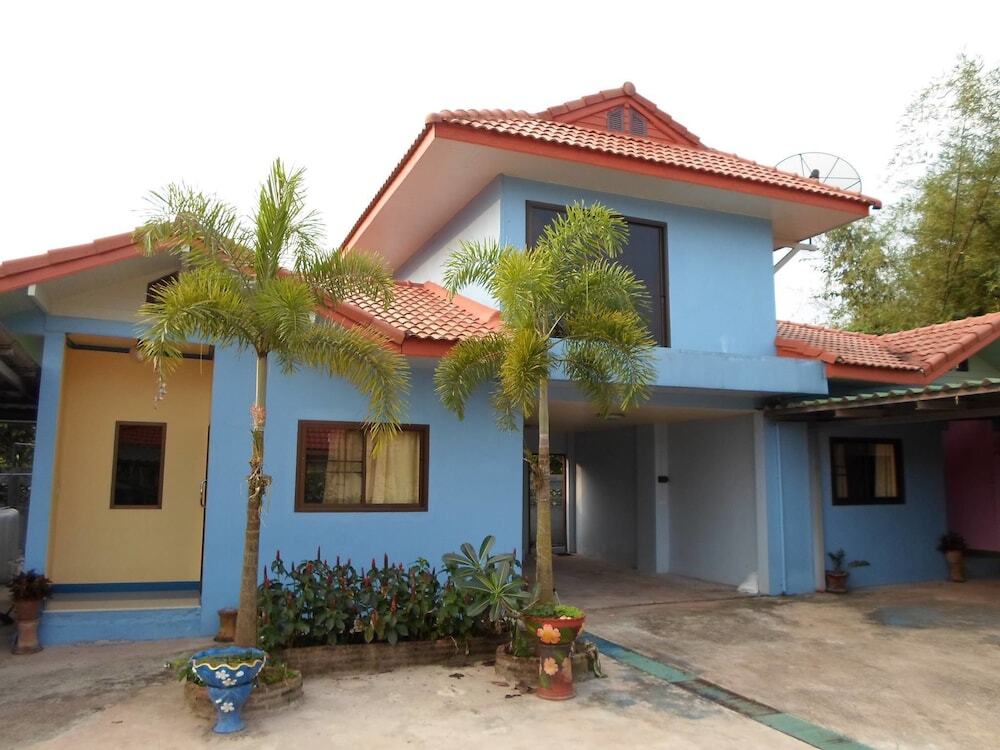 Thailand Resort - carbon neutral hotel in Prachin Buri