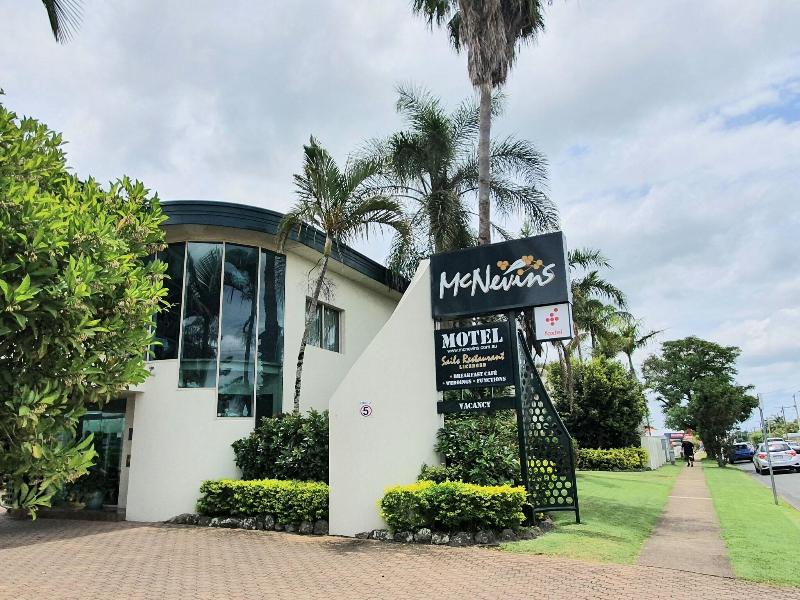 McNevin's Maryborough Motel — 4-Star Luxury Hotel in Maryborough, Australia