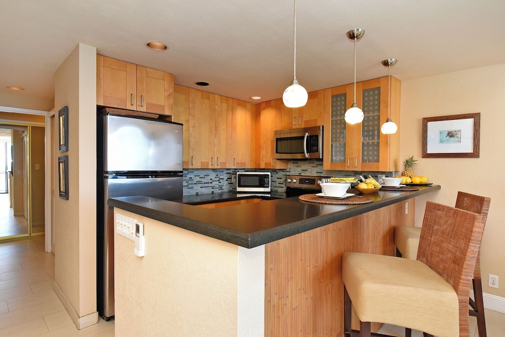 Napili Point C40 NP C40 Beautiful OceanFront 2BD Ocean View AC - photo 47