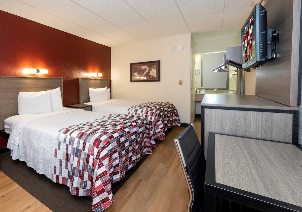 Red Roof Inn Edison - photo 6